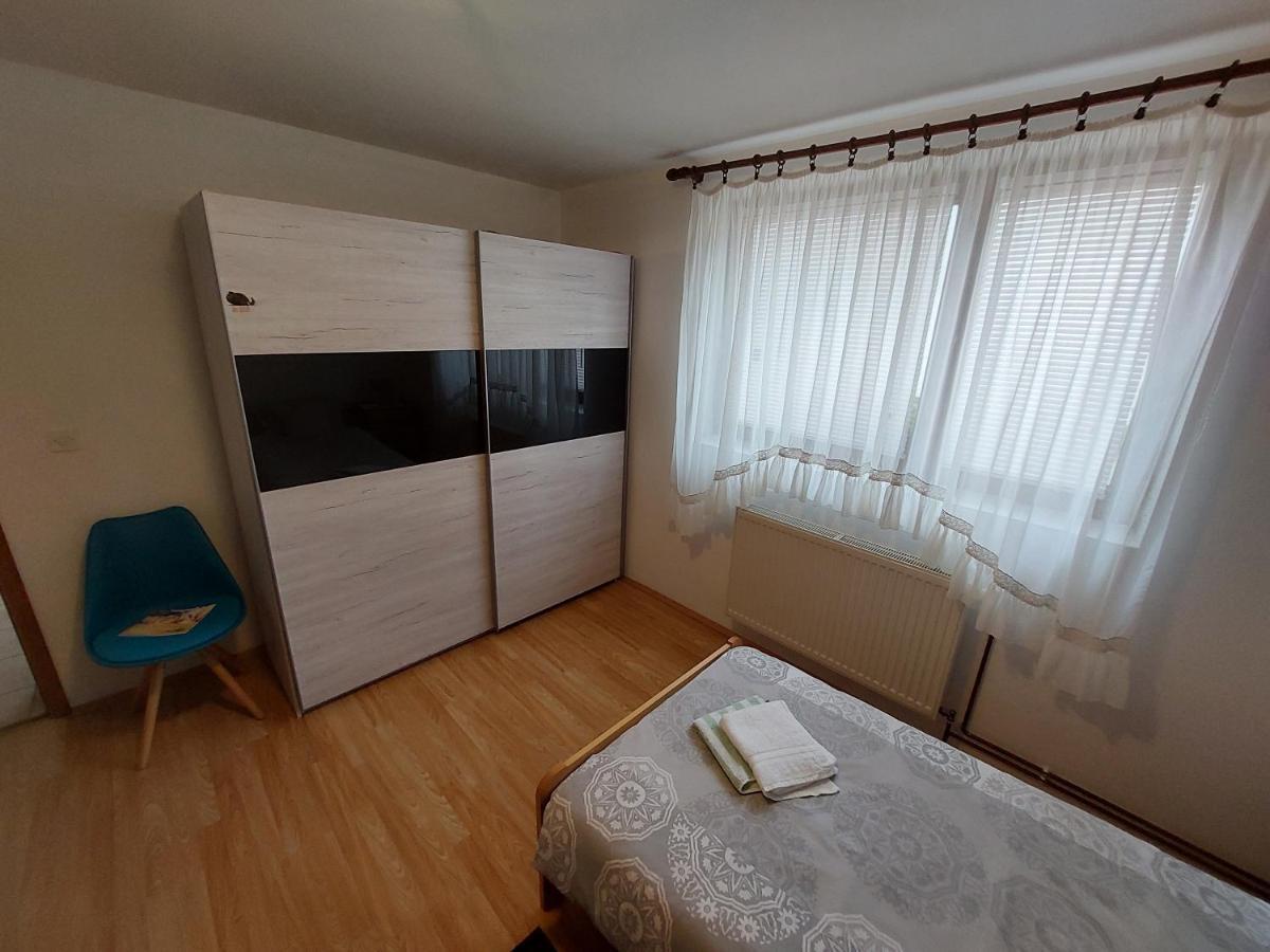 Suite Elena Nedelisce Exterior photo