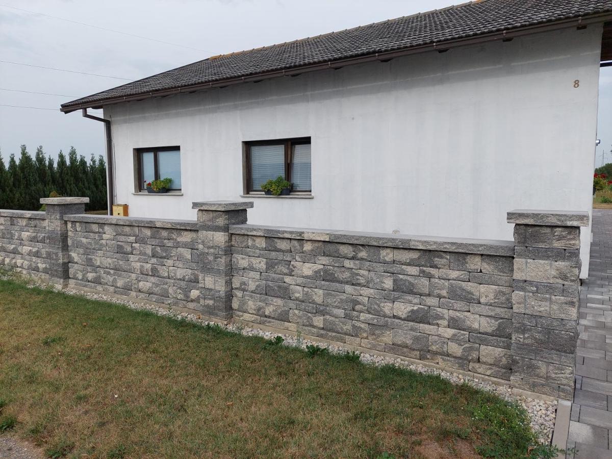 Suite Elena Nedelisce Exterior photo